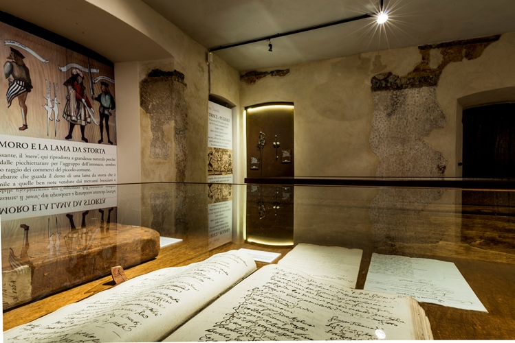 MAP Museo delle armi bianche e delle pergamene
