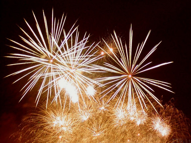 Fiaccolata E Fuochi D'Artificio