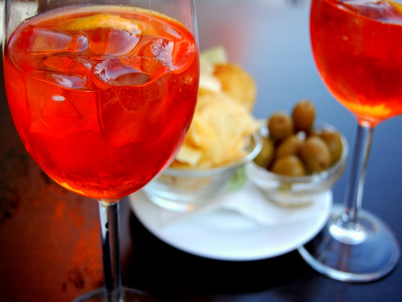 Aperitivo In Passerella