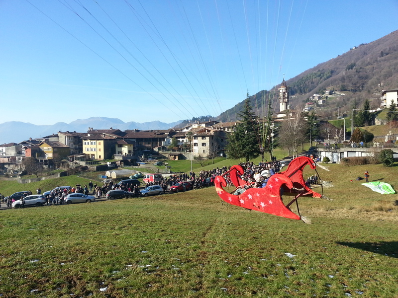 la Befana arriva dal cielo