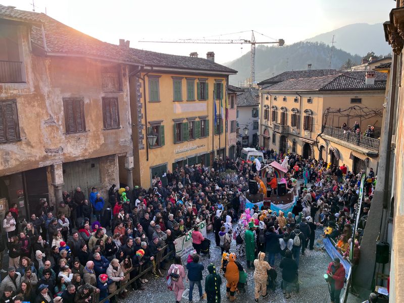 70°-Carnevale-di-Clusone