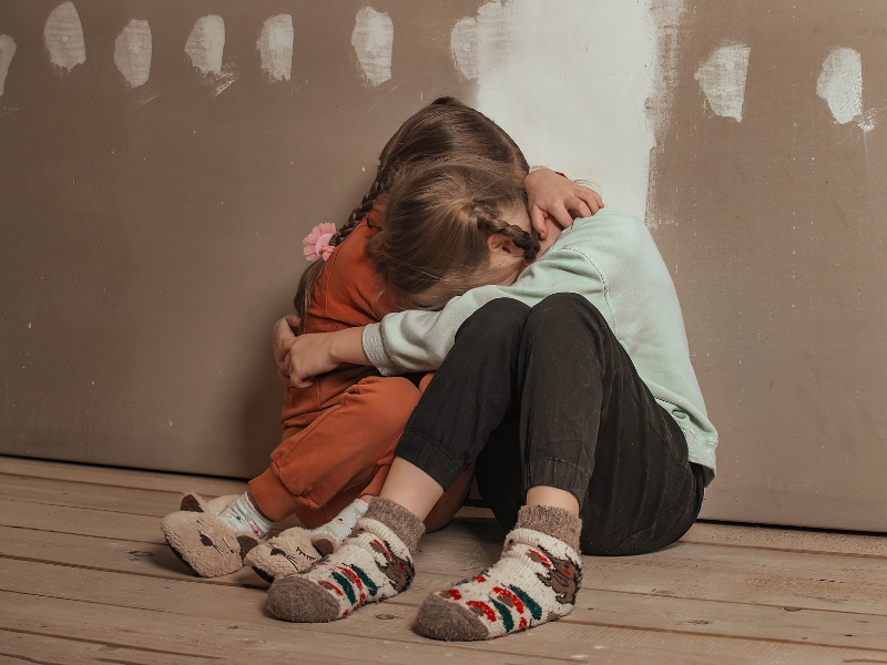 "Uno sguardo sulla violenza: Risvolti psicologici e conseguenze sui minori" Albino Maggio 2025