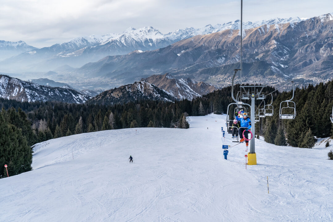 thumbnail Sciare a Castione della Presolana in Località Monte Pora