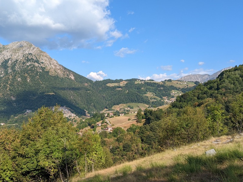 thumbnail Itinerari di poesia geografica |  Gorno