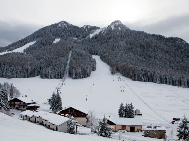 thumbnail Fiaccolata di fine anno in Presolana (Donico)