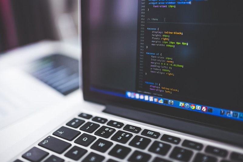thumbnail Hello, Python! Il corso per iniziare a programmare